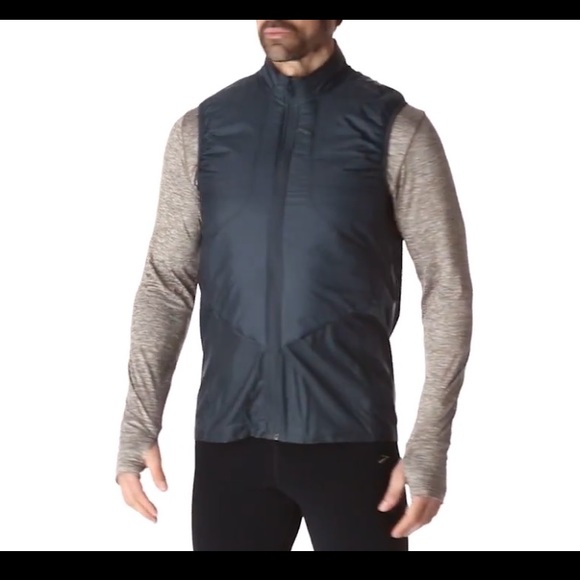 brooks vest grey